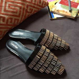Calvin Klein black “Addie” mules 👡 8.5